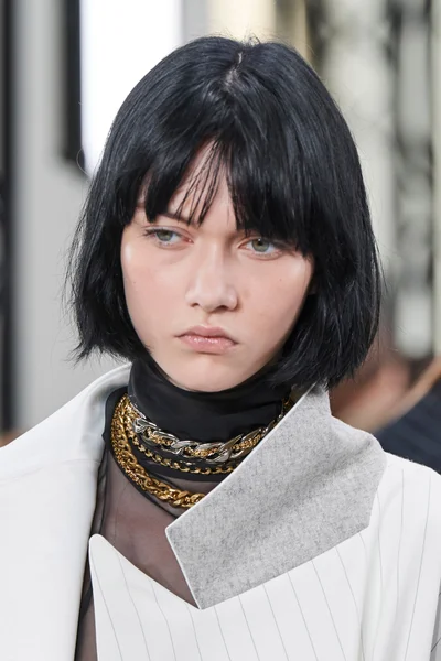 Look 39